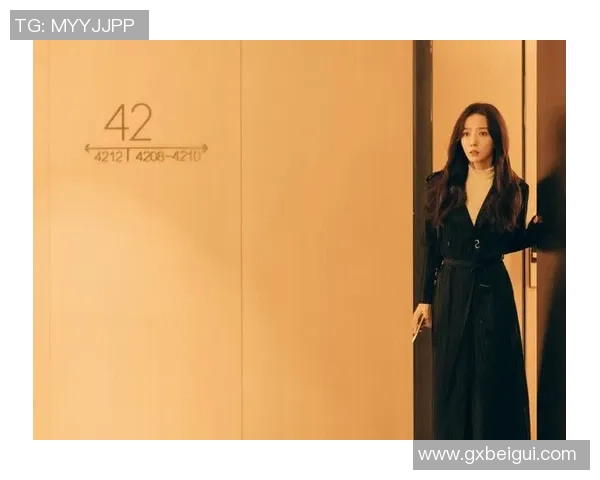 足球明星背后的奢华生活揭秘他们的财富来源与家庭背景